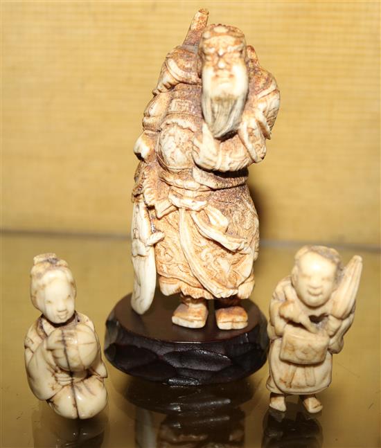 3 Stag horn netsuke, early 20th century